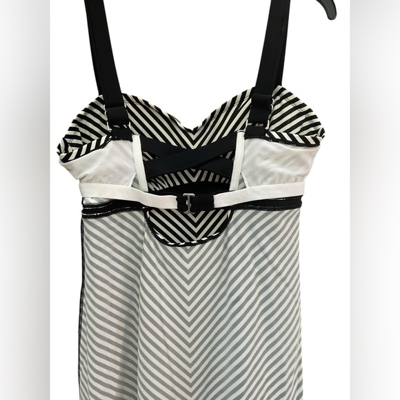 Athleta Black & White Stripe Pura Swim UPF 50+ Dress 36 B/C Built in bra. Beach - Picture 12 of 16
